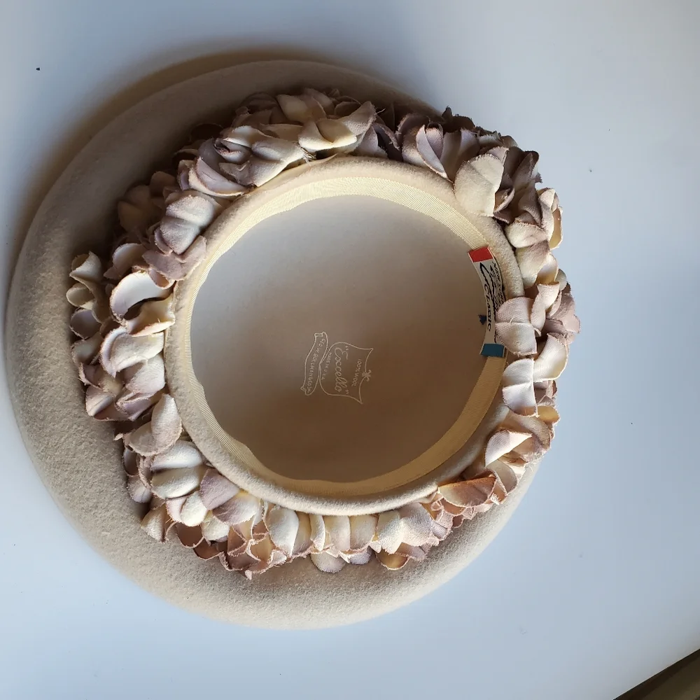 Rare Mr John‎ Classic Vintage Hat Beige Brimmed Floral Halo Church Tea Hat